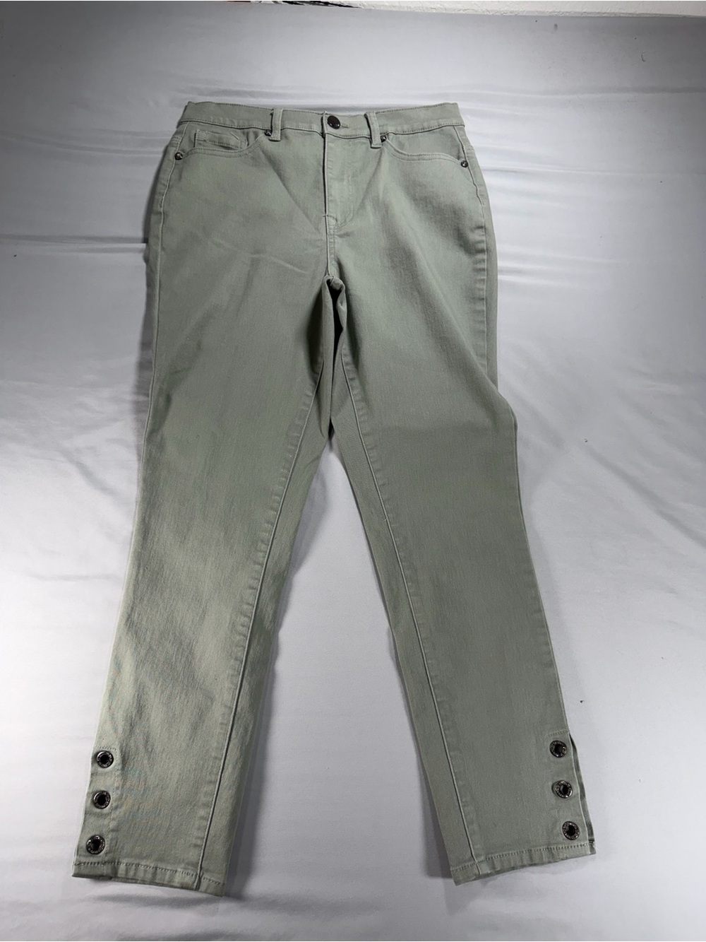 DG2 Diane Gilman 8T Sage Green Grommet Ankle Skinny Jeans #1054